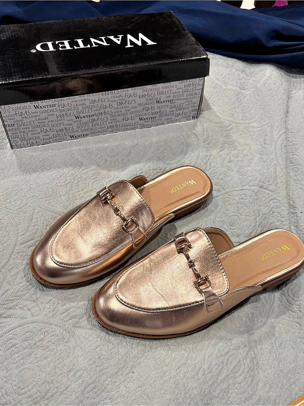 WAN Women's Rose Gold Buckle Mules US 9 NEW
